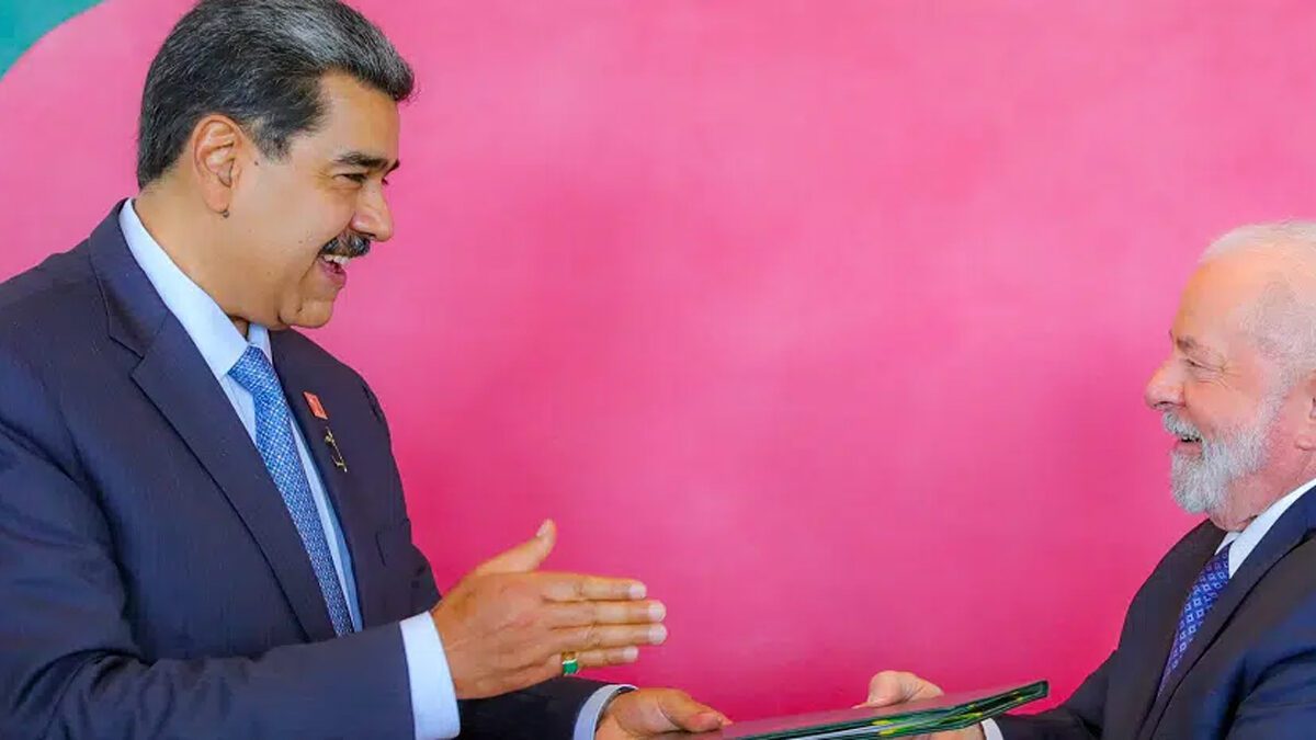 Cresce a tensão entre Maduro e Lula sobre a embaixada argentina